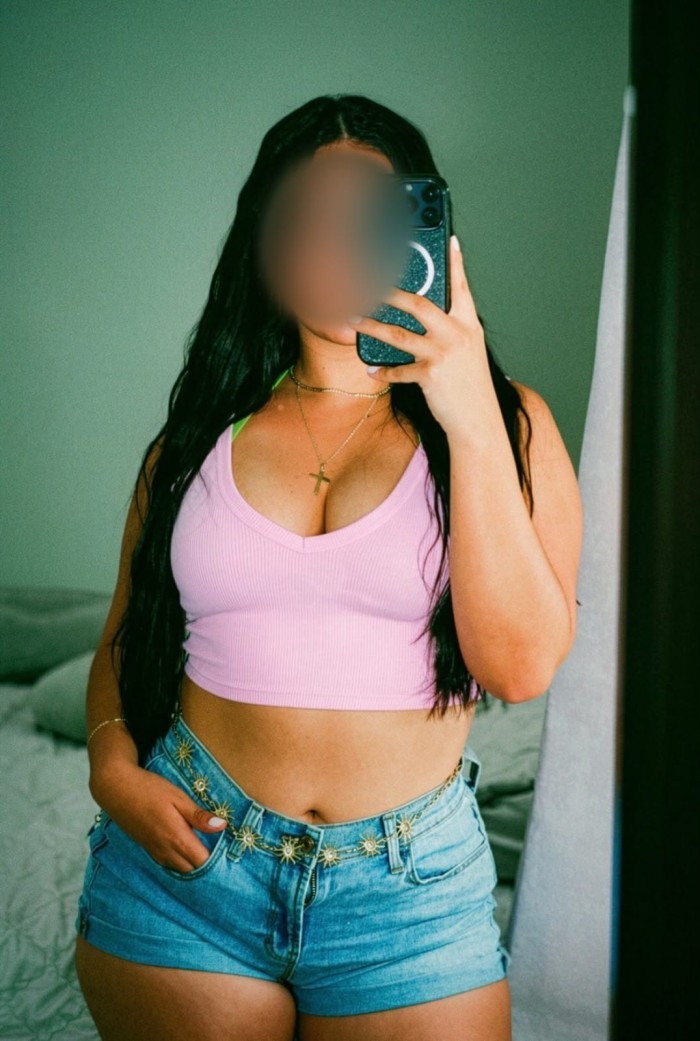 CACHONDA LUJURIOSA ENTREGADA ANSIOSA DE PLACER