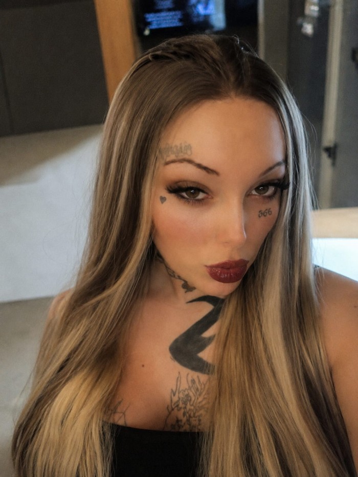 CLOE 21 – TRANS COLOMBIANA FIESTERA EN BARRIO DEL PILAR