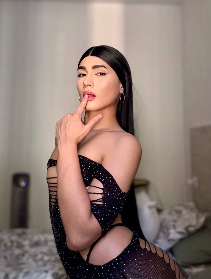 TU NIÑATA TRANS FAVORITA A LA QUE FOLLARÁS