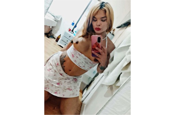 trans fiestera muy cachonda