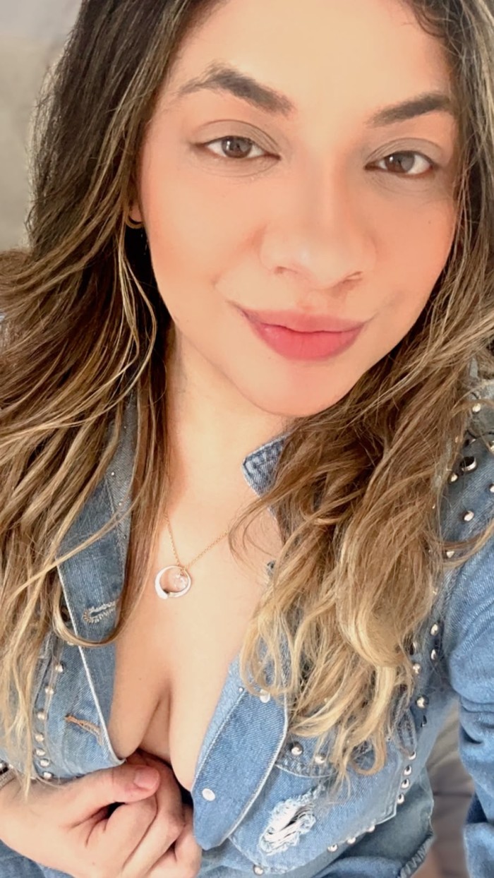 CACHONDAS LUJURIOSAS ARDIENTES MUY COMPLETAS