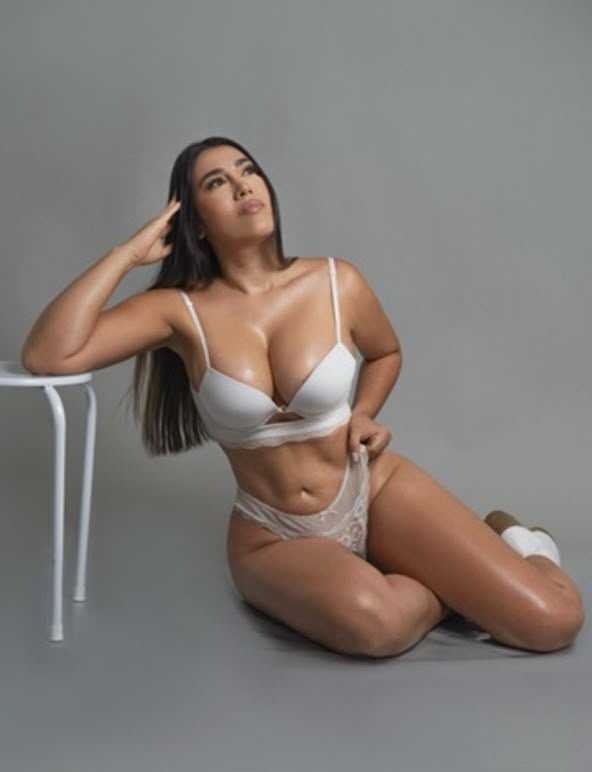 Pamela novedad súper atractiva y cariñosa