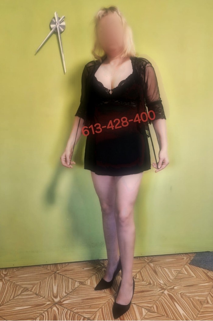 RUBIA MULTIORGASMICA MUY CARIÑOSA VICIOSA