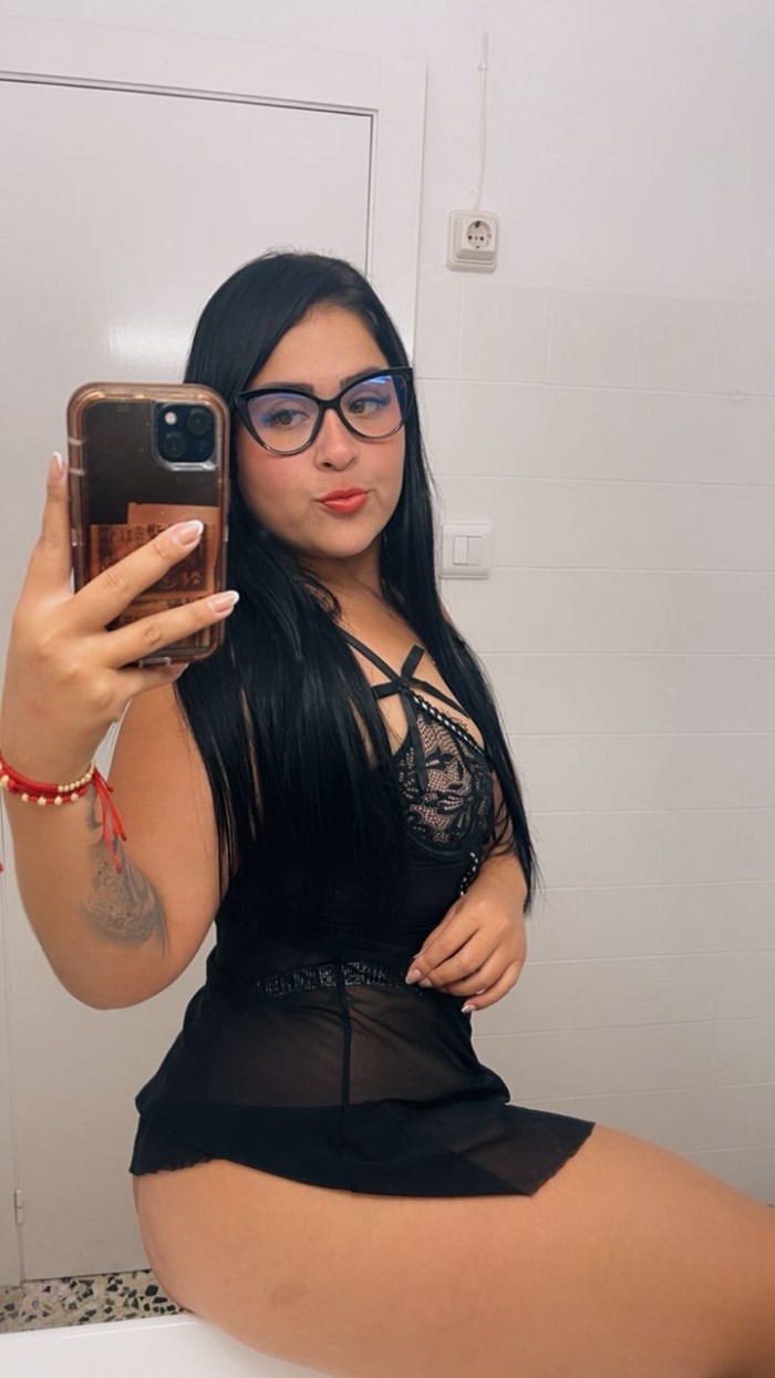 NICOL DISPUESTA A TODO, DESDE VENEZUELA !FIESTERA