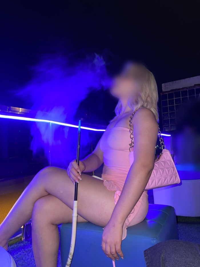 BELLA CHIQUILLA SEXY CACHONDA DE CURVAS PERFECTAS PARA TU PALADAR NOVEDAD