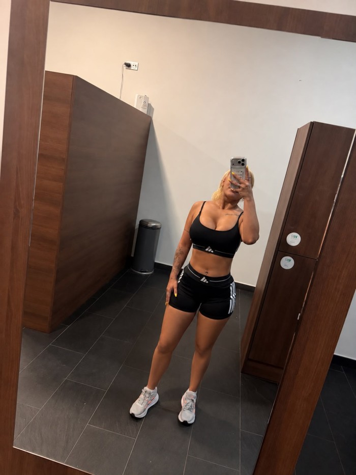LIVIA DIOSA DEL PLACER! RUBIA BRASILEÑA NOVEDAD