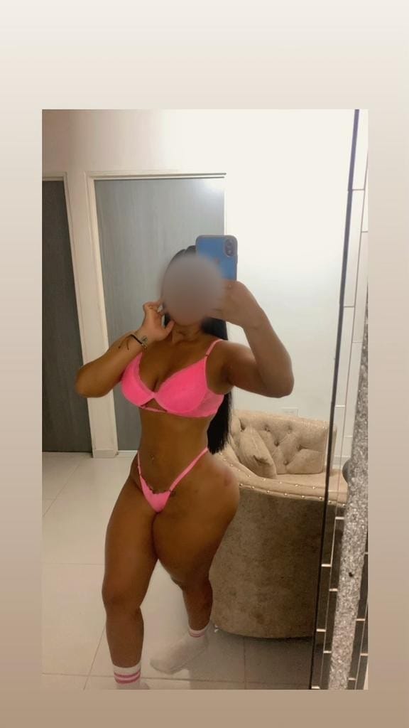 LUJURIOSA DESEOSA CACHONDA ADICTA AL PLACER