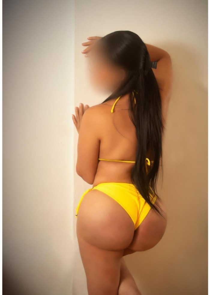 LUJURIOSA DESEOSA CACHONDA ADICTA AL PLACER