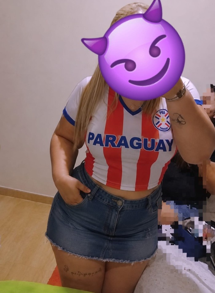 Ardiente apasionada deseosa de sexo cariñosa