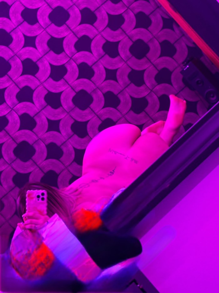 VEN Y LLENA MI DELICIOSO COÑITO ROSADO ESCORT VIP