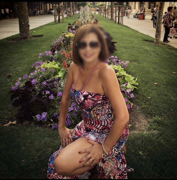 THAIS  BRASILEÑA DIVINA TE ESTÁ ESPERANDO