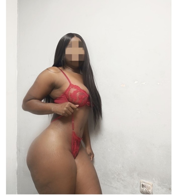 NEGRA RECIÉN LLEGADA POCOS DÍAS