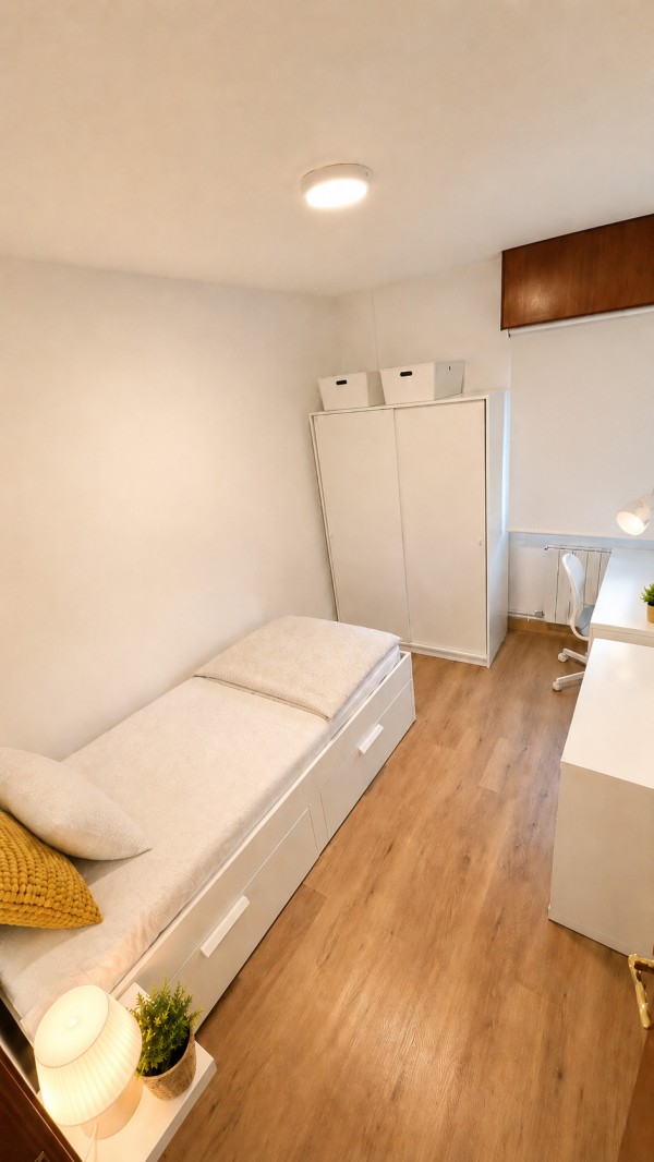 ALQUILER DE HABITACIONES EN 4 CAMINOS (A CORUÑA)