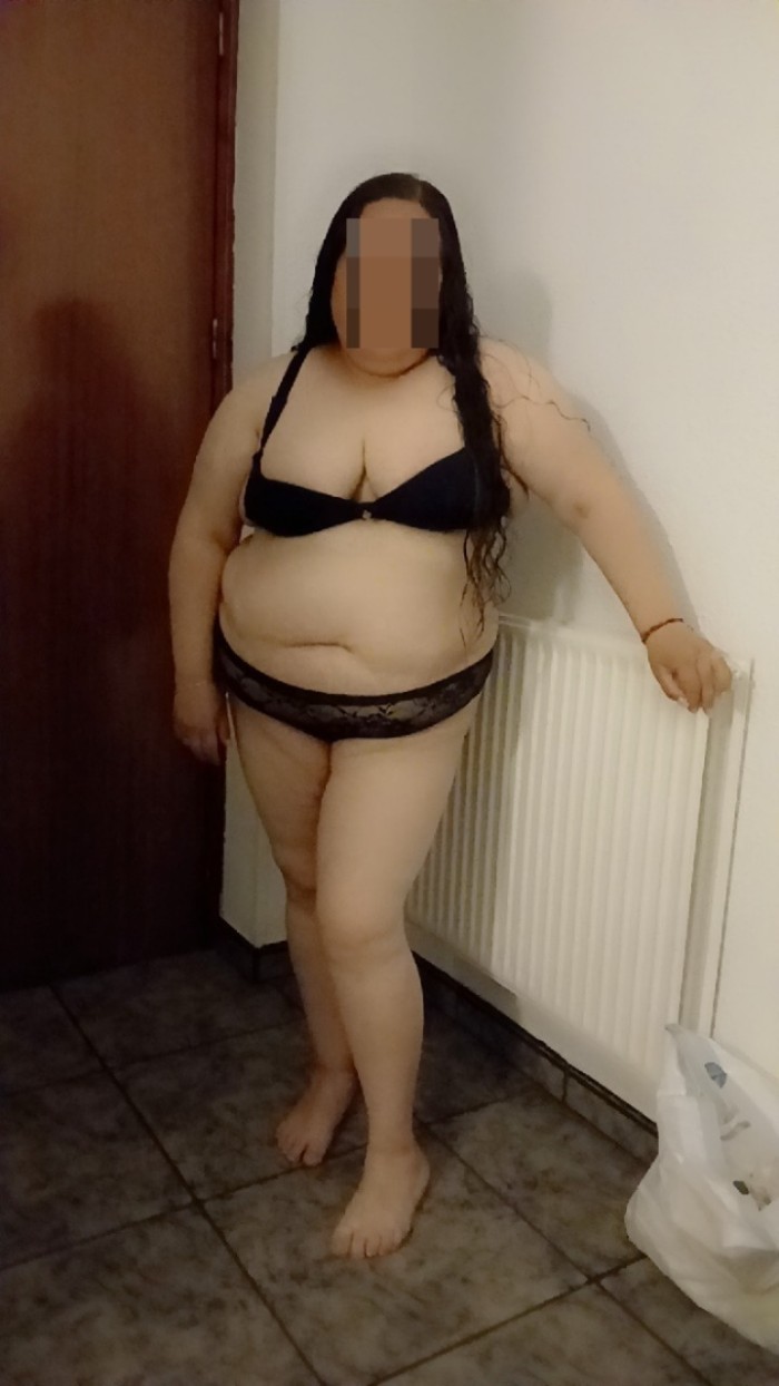 DESEOSA DE SEXO ARDIENTE SENSUAL EN USERA