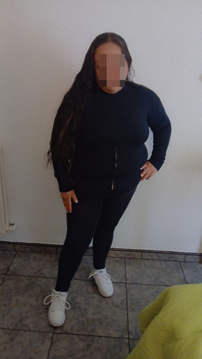 DESEOSA DE SEXO ARDIENTE SENSUAL EN USERA
