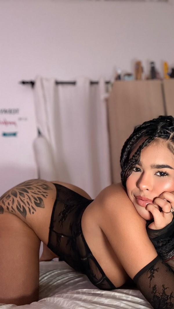 UNICA COMPLACIENTE SENSUAL BOMBA DE SEXO