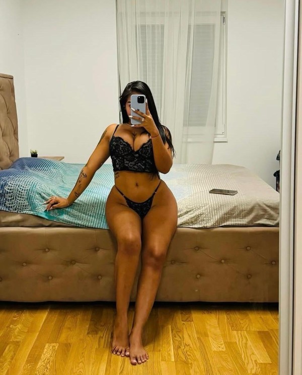 PERVERTIDA COLOMBIANA DOY TRATO DE NOVIOS FIESTERA