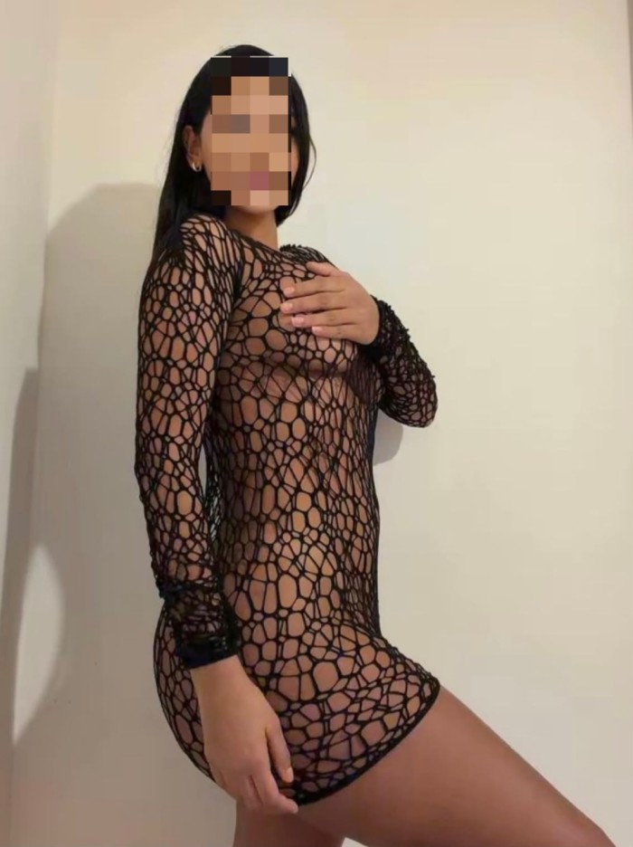 LATINA DULCE Y EXPLOSIVA