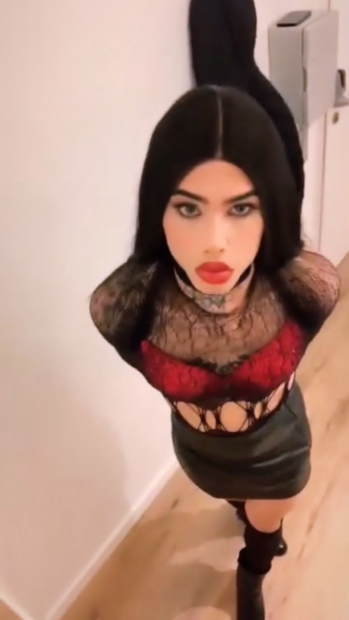 te doy biberon traviesa sexo cañero la tengo dura