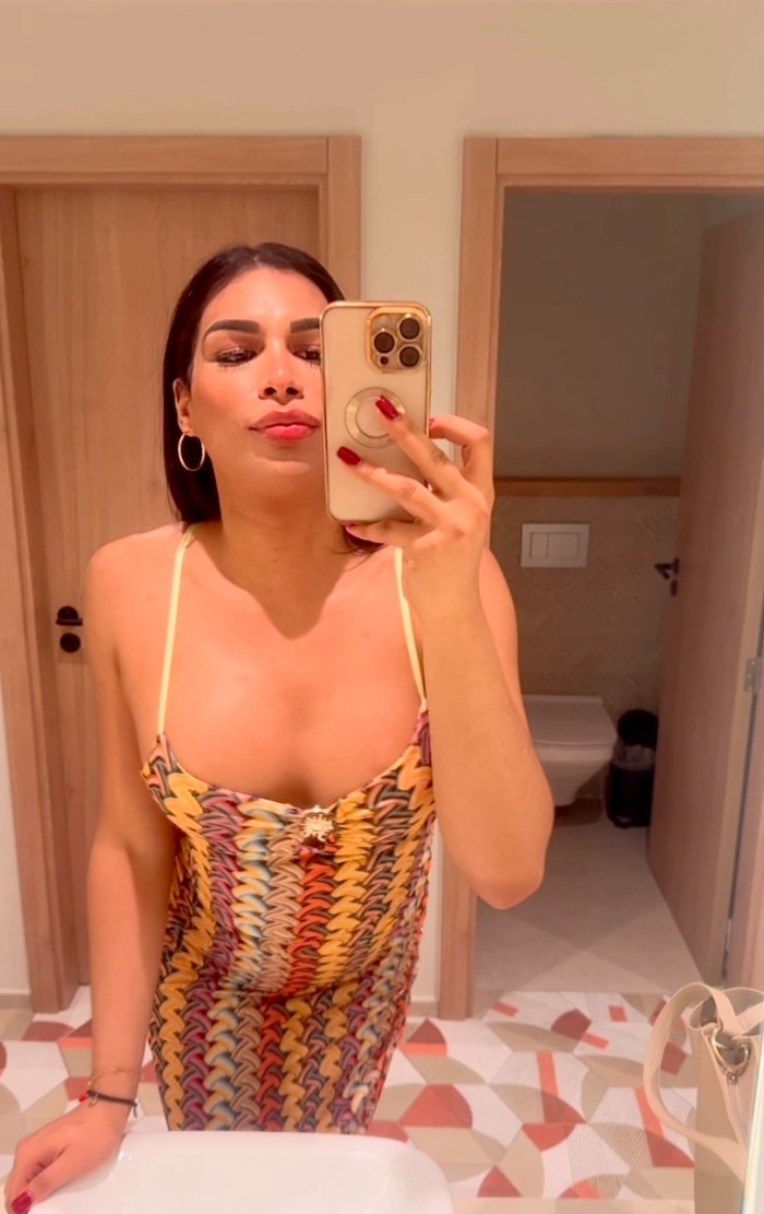 TRANS COMPLACIENTE VERSATIL ARDIENTE FIESTERA NOVE