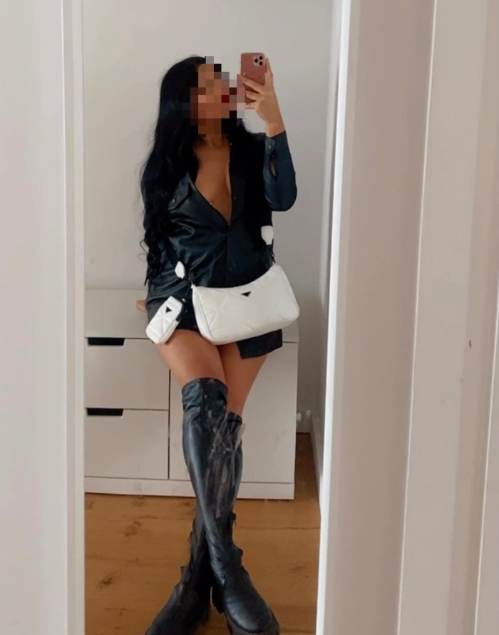 SOFIA tu escort de lujo en peñiscola