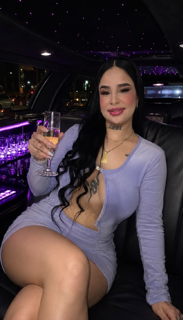 PAOLA, RICO FRANCES AL NATURAL
