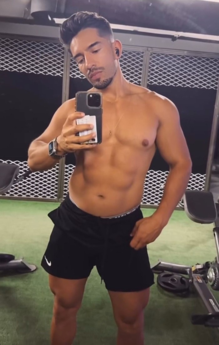 HOMBRE VARONIL  DISPUESTO A COMPLACERTE