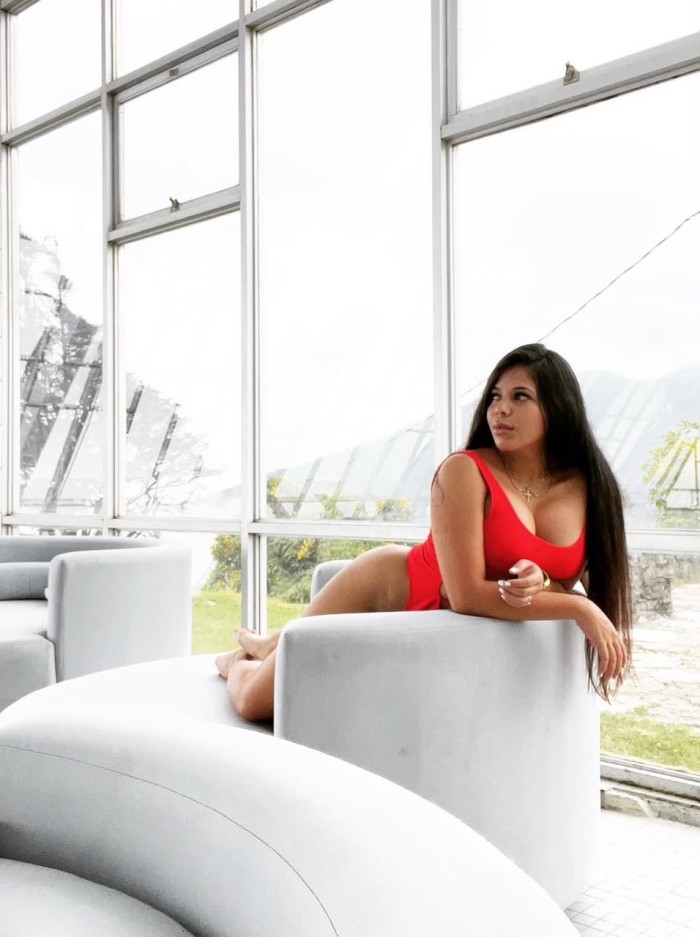 EN CORTE INGLES TRANS HERMOSA SENSUAL APASIONADA DIOSA DEL SEXO