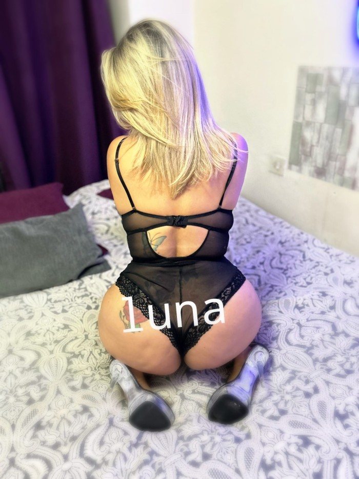 Luna con ganas de pasarlo bien