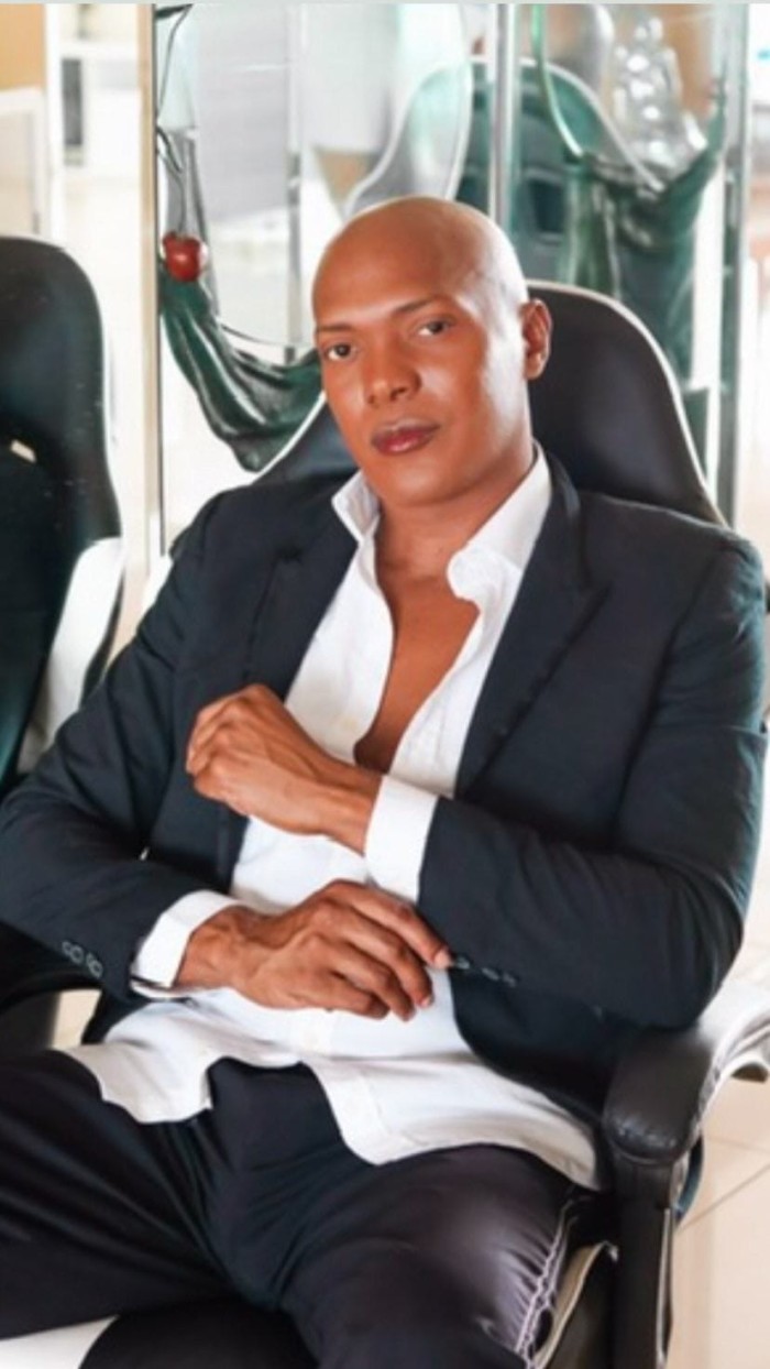 ARDIENTE SENSUAL TALADRO HUMANO