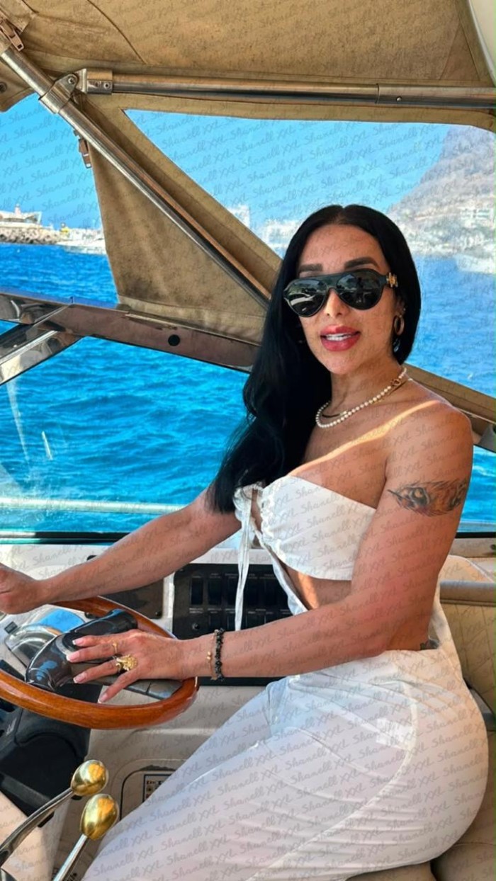 SHANELL XXL DIOSA TRANS Las más pollona XXL 22CM