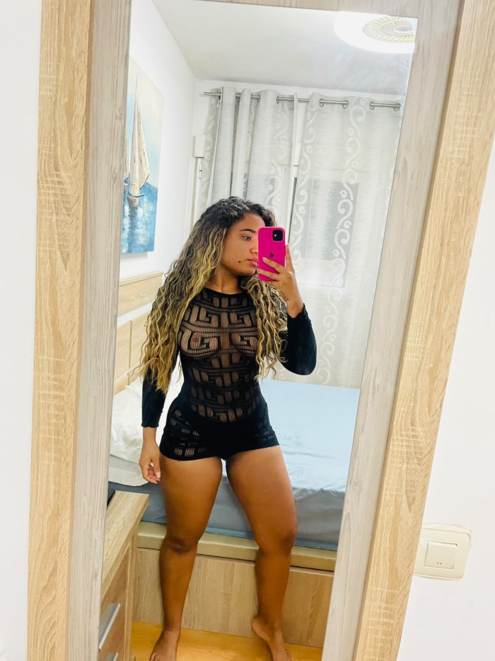 Dana latina tu morena caliente