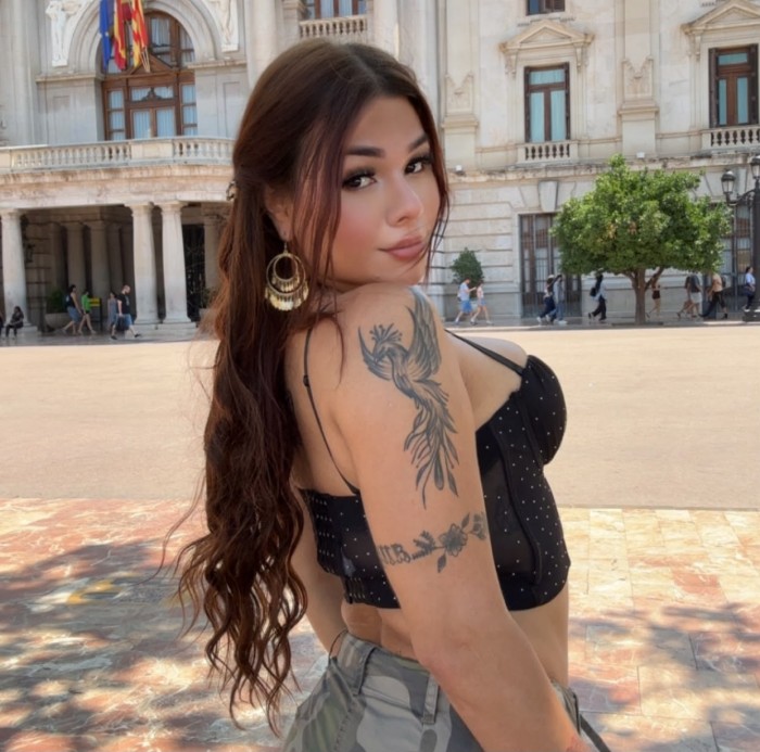EN XIRIVELLA TRANS COMPLACIENTEMI CUERPO ARDE
