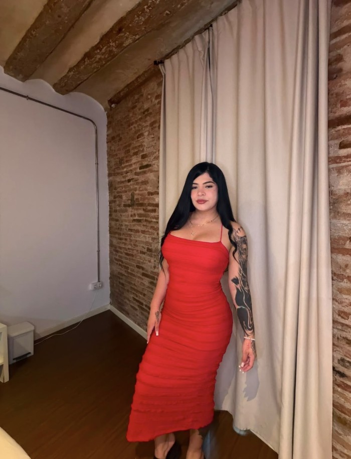 Venezolana de lujo muy guapa – Plaza España