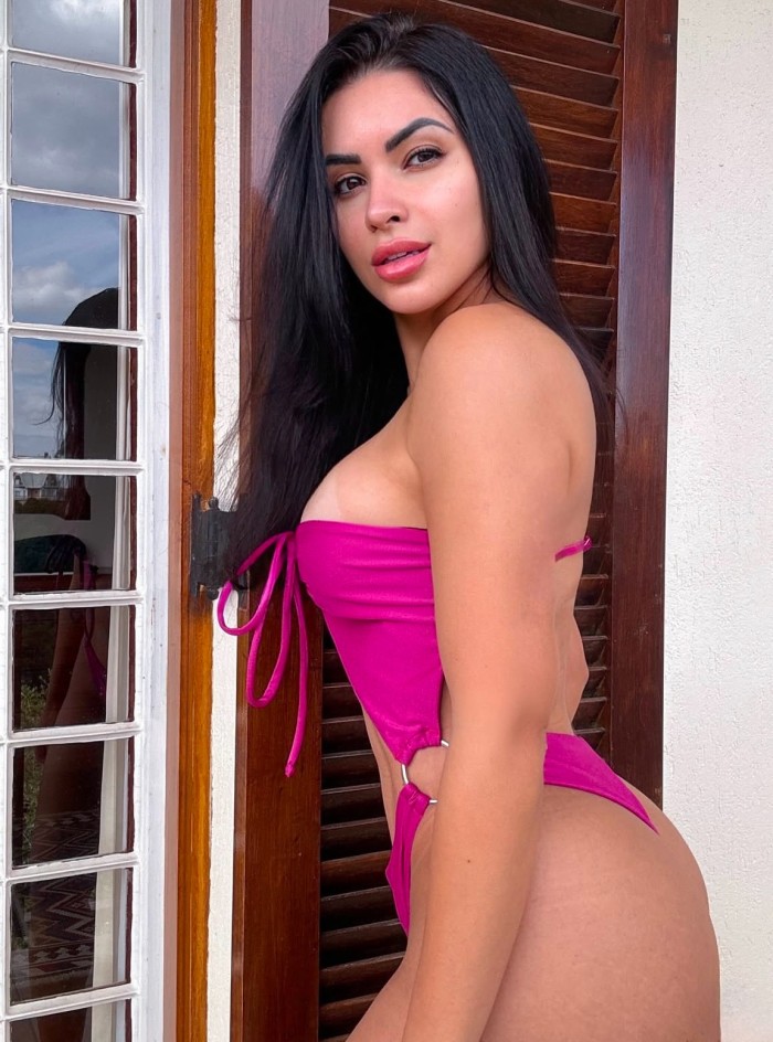 TU CHICA IDEAL GUAPA CALIENTE Y FIESTERA