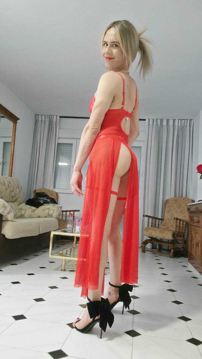 ORGASMOS DE ESCÁNDALO CON VICIOSA TRANS