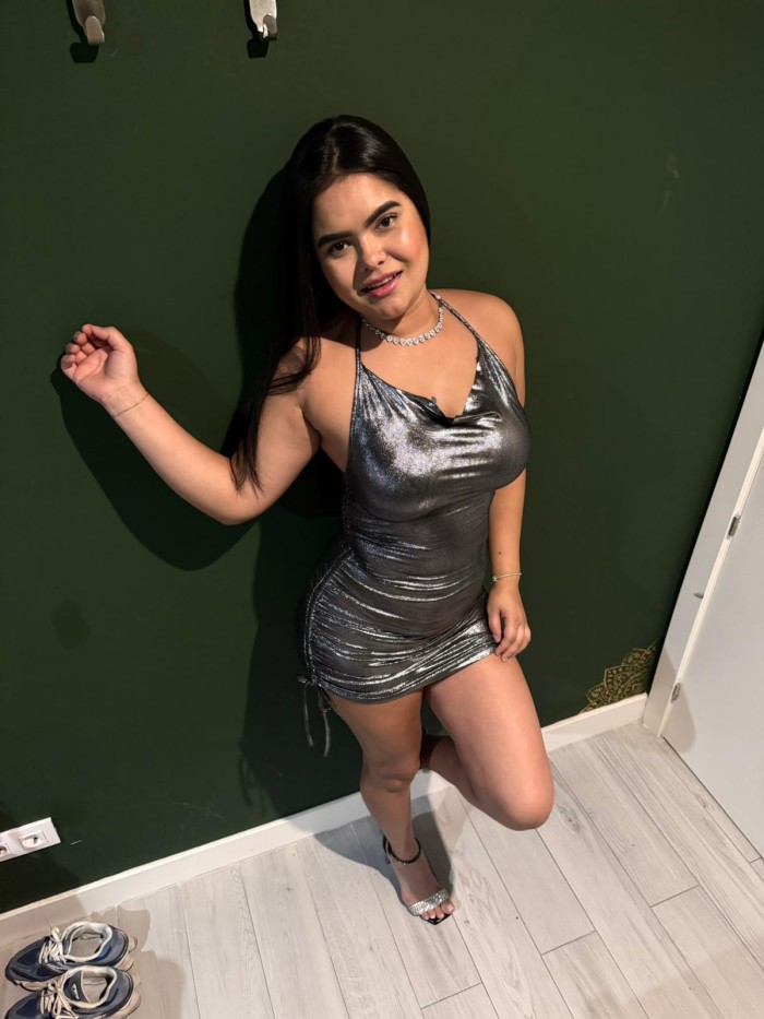 BOMBA DE SEXO COMPLACIENTE A TUS CAPRICHOS