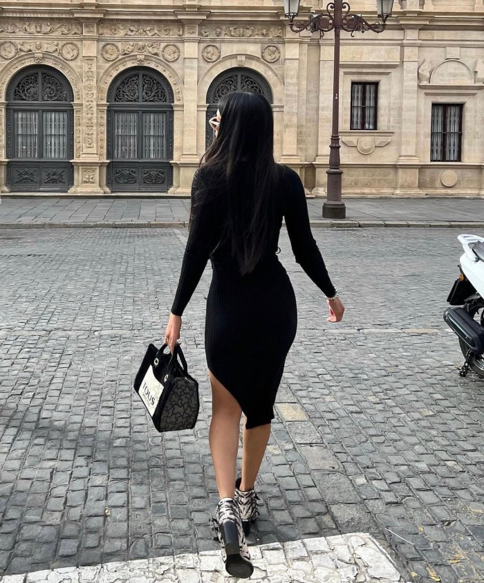 DIOSA DE PASO POCOS DÍAS SU NOVEDAD SALOU