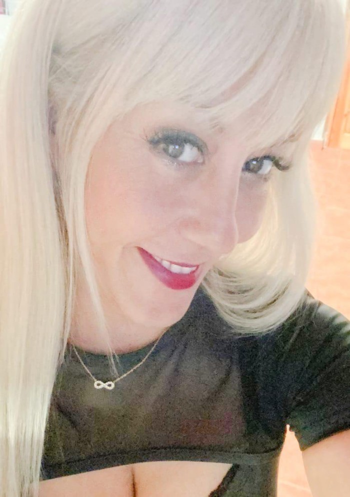 ARGENTINA RUBIA EXPLOSIVA MADURITA