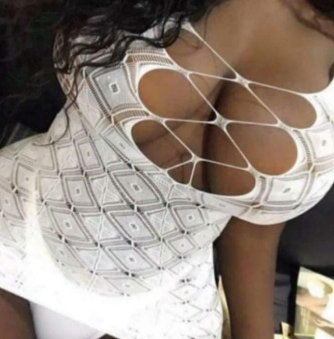DIOSA DEL PLACER COMPLACIENTE A TOPE