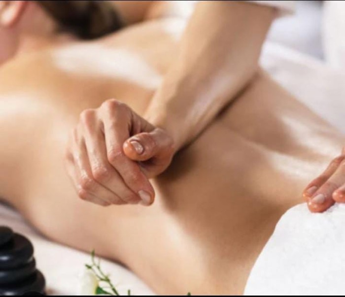 MASAJISTA FIESTERA COMPLACIENTE Y SENSUAL