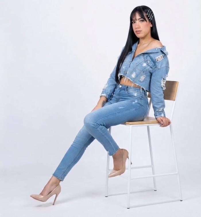 NIKOL – VENEZOLANA SENSUAL EN SAN SEBASTIÁN DE LOS