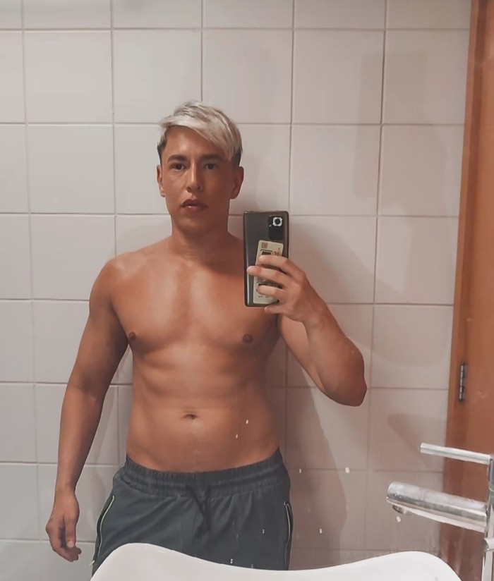Traga culo de macho? Metes lá langua bien hundo…