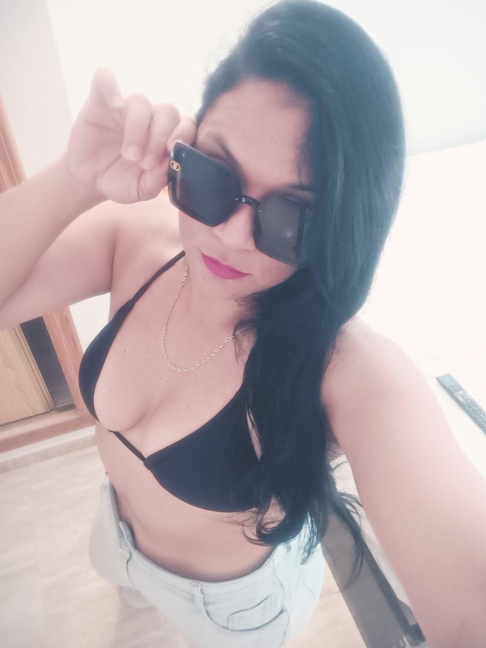 SOL  MI CUERPO ARDE DE PLACERESCORT CACHONDA