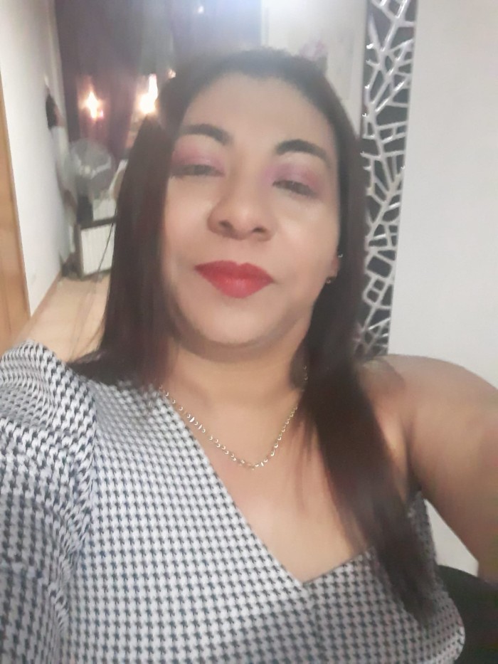 Thais, brasileña de 43 años en Tàrrega