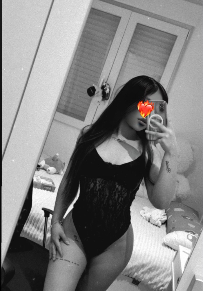 ARDIENTE DIOSA DEL PLACER VEN Y PASA RICO