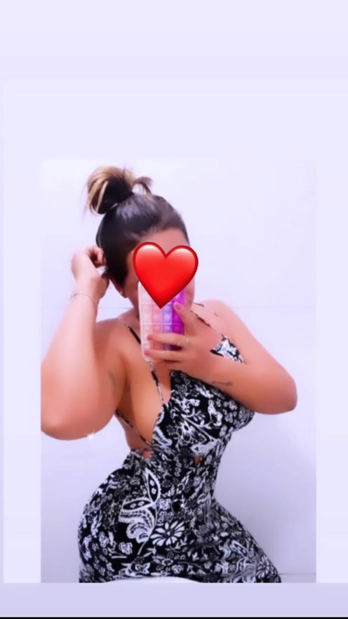 KIARA, HERMOSA BRASILEÑA SOY NUEVA EN ESTE TRABAJO