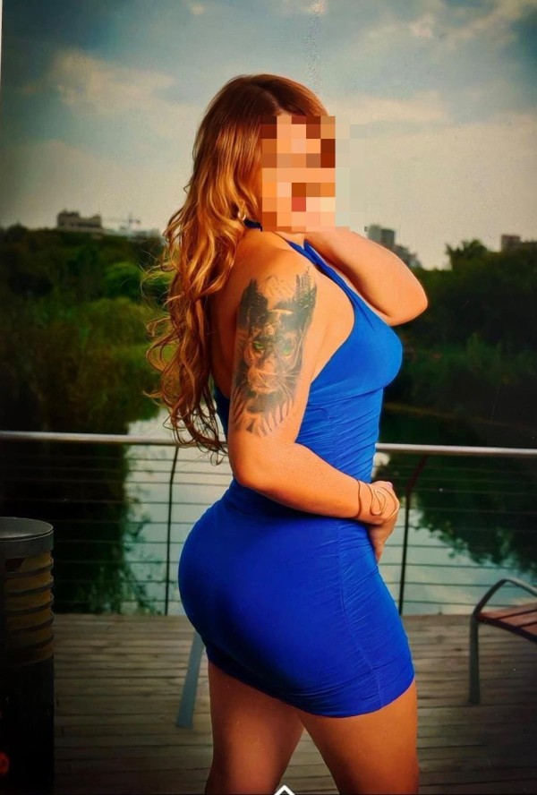 3 JOVENES FIESTERAS DIVINAS, MORBOSAS Y APASIONADA