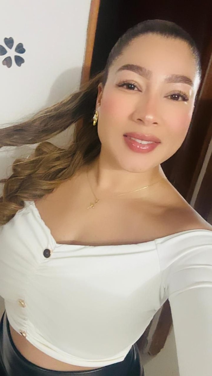 KATY, TETONA COLOMBIANA , DIVERSION Y FIESTA 24H