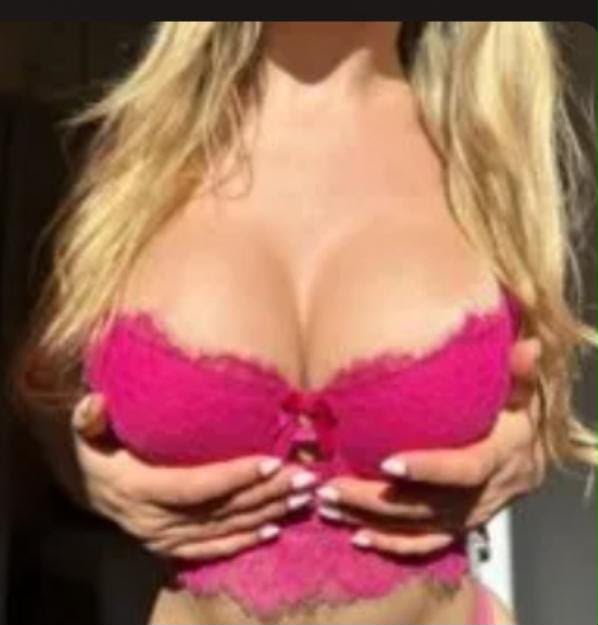 LA BARBIE UNICA SIN LIMITES EN PLAYA DEL INGLES